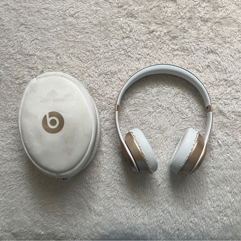 Beats Solo Wireless